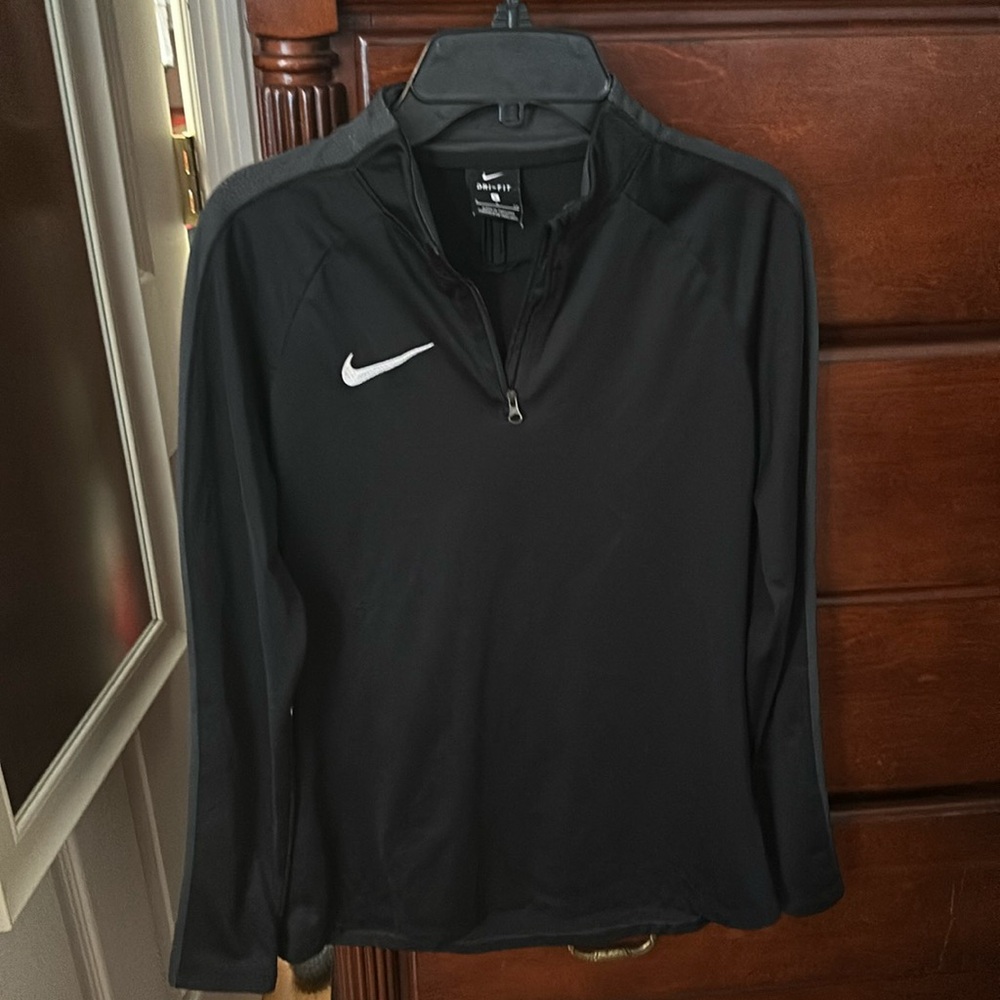 Women’s shirts